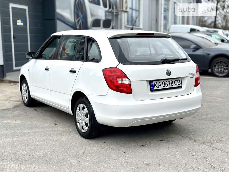 Универсал Skoda Fabia 2012 в Житомире