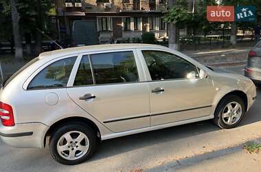 Универсал Skoda Fabia 2004 в Киеве