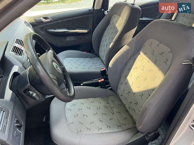 Універсал Skoda Fabia 2004 в Києві