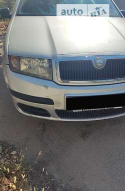 Хетчбек Skoda Fabia 2006 в Дніпрі