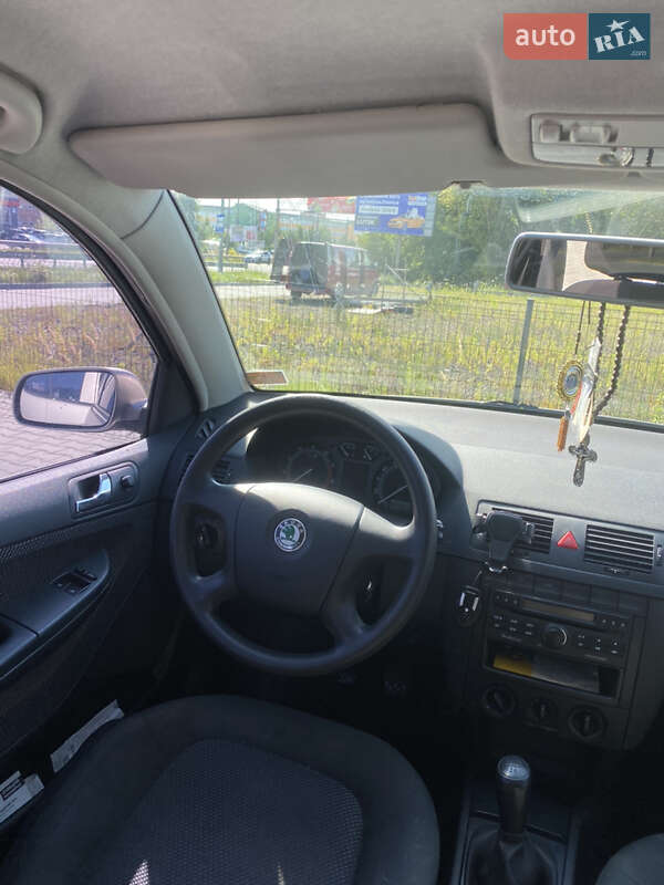 Універсал Skoda Fabia 2004 в Луцьку