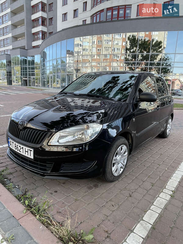 Хэтчбек Skoda Fabia 2010 в Ивано-Франковске