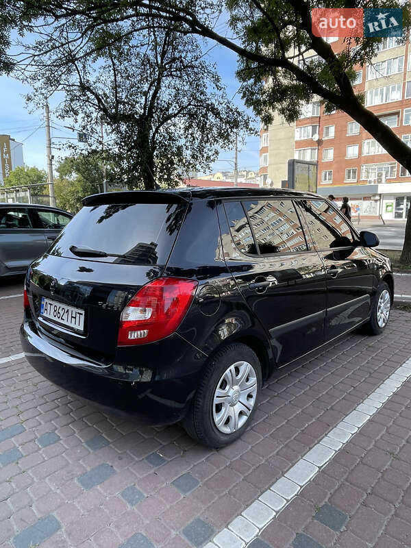Хэтчбек Skoda Fabia 2010 в Ивано-Франковске