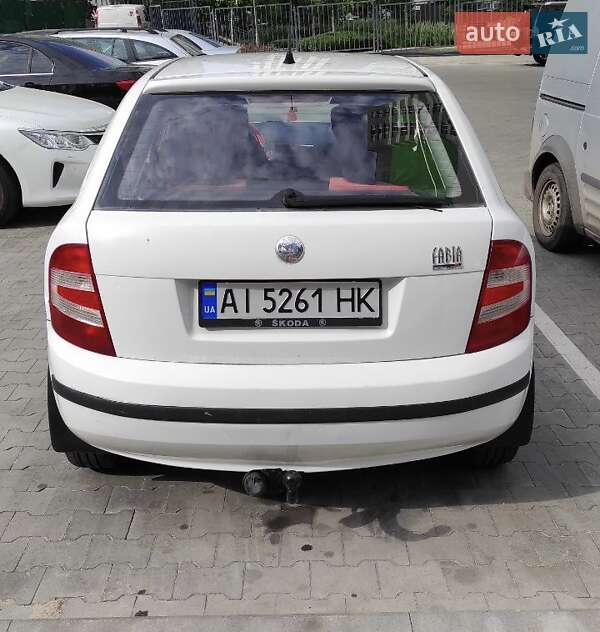 Хэтчбек Skoda Fabia 2006 в Ирпене