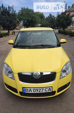 Хэтчбек Skoda Fabia 2007 в Знаменке