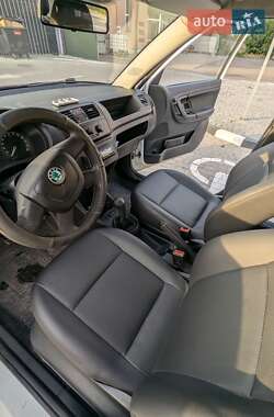 Хэтчбек Skoda Fabia 2009 в 