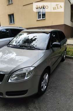 Универсал Skoda Fabia 2008 в Днепре