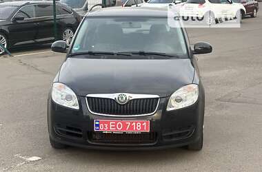 Універсал Skoda Fabia 2009 в Рівному