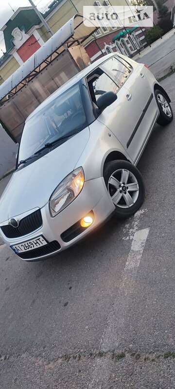 Хетчбек Skoda Fabia 2008 в Кривому Розі