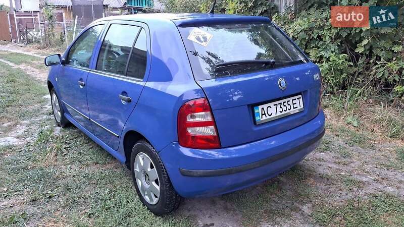 Хэтчбек Skoda Fabia 2003 в Луцке