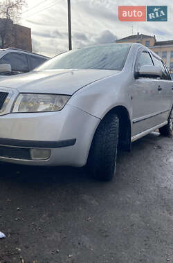 Хэтчбек Skoda Fabia 2003 в 