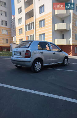 Хэтчбек Skoda Fabia 2006 в 