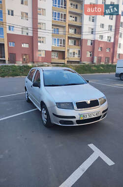 Хэтчбек Skoda Fabia 2006 в 