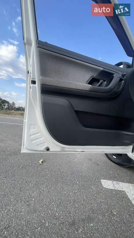 Хэтчбек Skoda Fabia 2014 в Кропивницком фото 34 Хэтчбек Skoda Fabia 2014 в Кропивницком