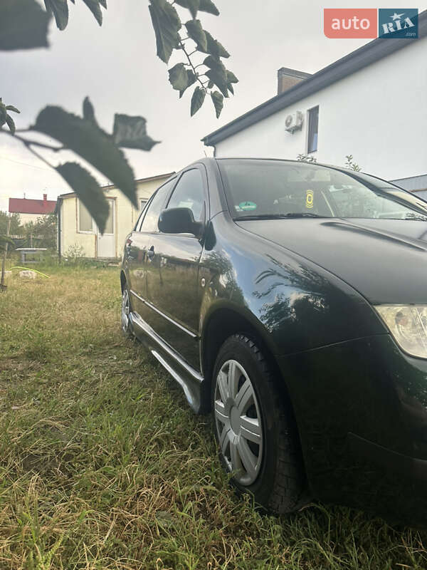 Хетчбек Skoda Fabia 2004 в Києві