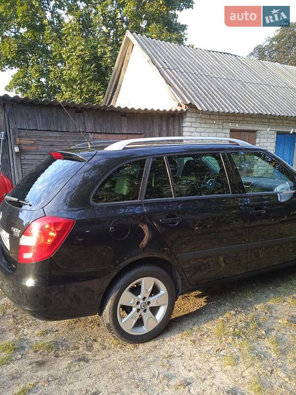 Универсал Skoda Fabia 2009 в Любешове