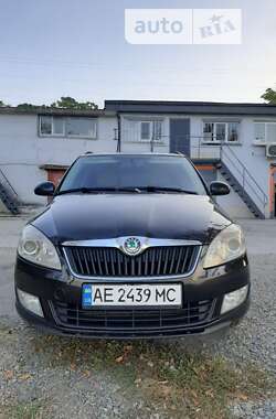 Хэтчбек Skoda Fabia 2011 в Днепре