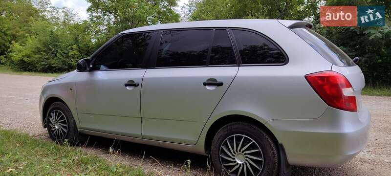 Универсал Skoda Fabia 2009 в Каменец-Подольском фото 16 Универсал Skoda Fabia 2009 в Каменец-Подольском