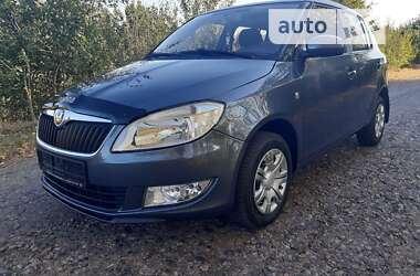 Хэтчбек Skoda Fabia 2011 в Черкассах