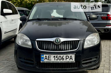 Универсал Skoda Fabia 2010 в Днепре