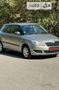 Хэтчбек Skoda Fabia 2010 в Белогородке