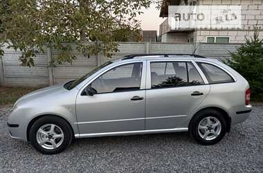 Универсал Skoda Fabia 2004 в Ракитном