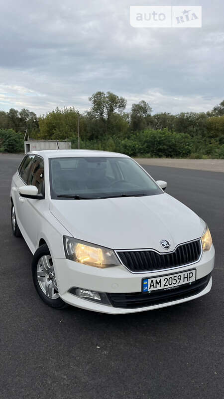 Универсал Skoda Fabia 2016 в Житомире