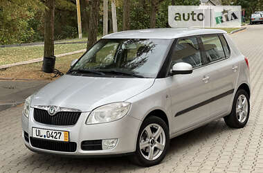 Хэтчбек Skoda Fabia 2007 в Звягеле