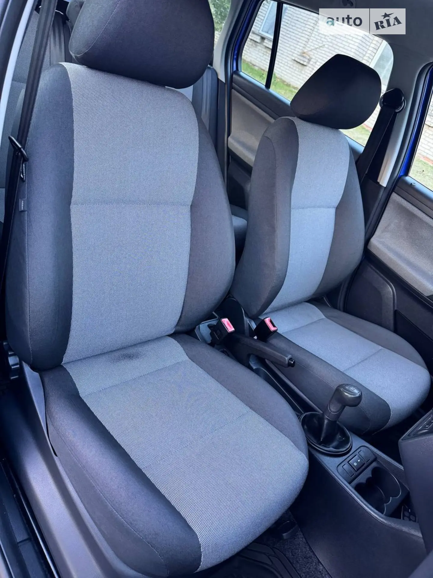 2010 Skoda Fabia - мініатюра 10