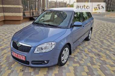 Универсал Skoda Fabia 2010 в Чернигове