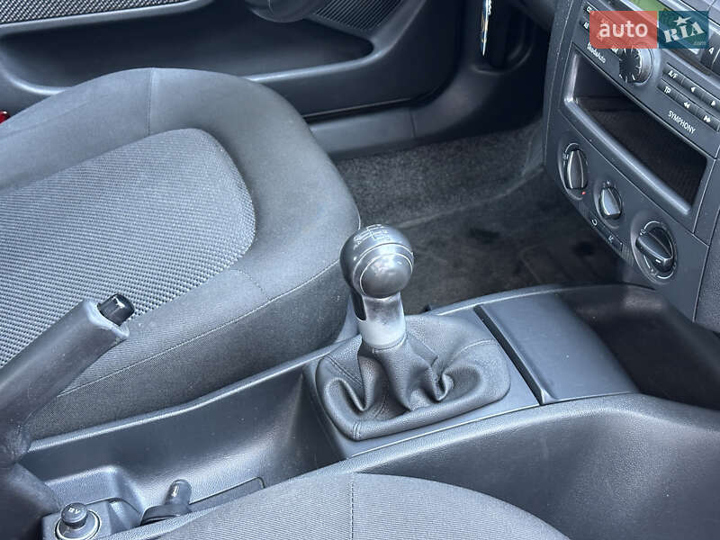 Універсал Skoda Fabia 2005 в Тернополі фото 17 Універсал Skoda Fabia 2005 в Тернополі