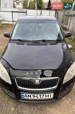 Хэтчбек Skoda Fabia 2009 в 
