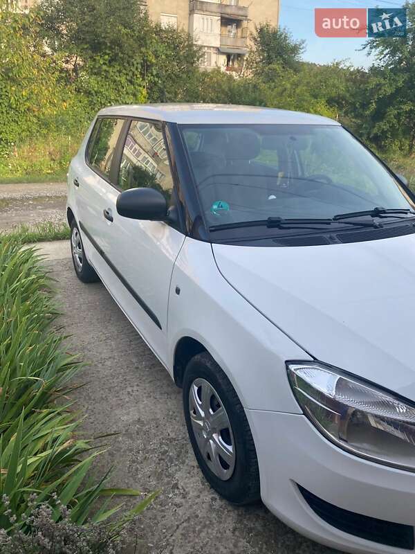 Хэтчбек Skoda Fabia 2011 в Великом Березном фото 7 Хэтчбек Skoda Fabia 2011 в Великом Березном