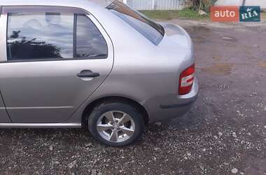 Седан Skoda Fabia 2007 в Луцке