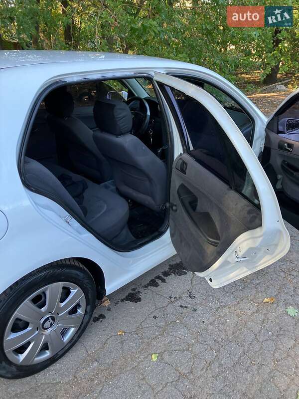 Хетчбек Skoda Fabia 2001 в Немирові