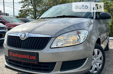 Хетчбек Skoda Fabia 2010 в Сумах