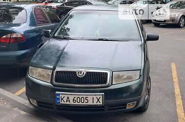 Седан Skoda Fabia 2002 в Киеве