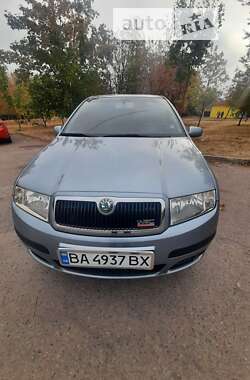 Хетчбек Skoda Fabia 2004 в Кропивницькому