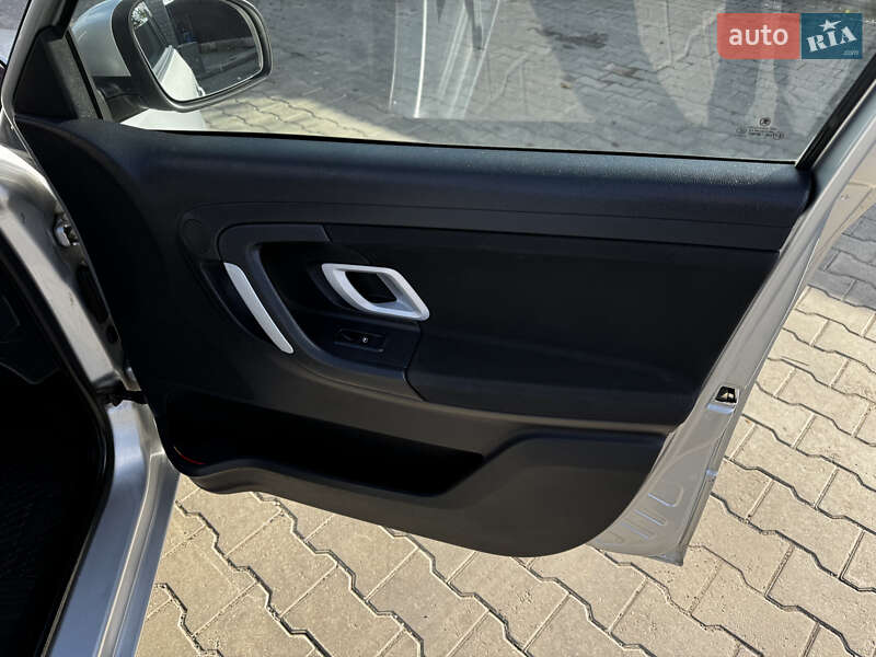 Універсал Skoda Fabia 2008 в Луцьку