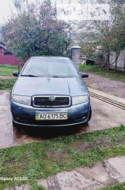 Седан Skoda Fabia 2005 в Дубовому