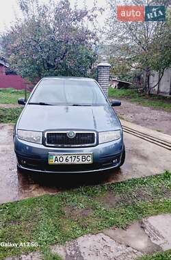 Седан Skoda Fabia 2005 в 