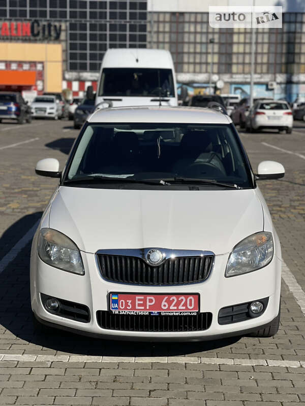 Универсал Skoda Fabia 2009 в Луцке