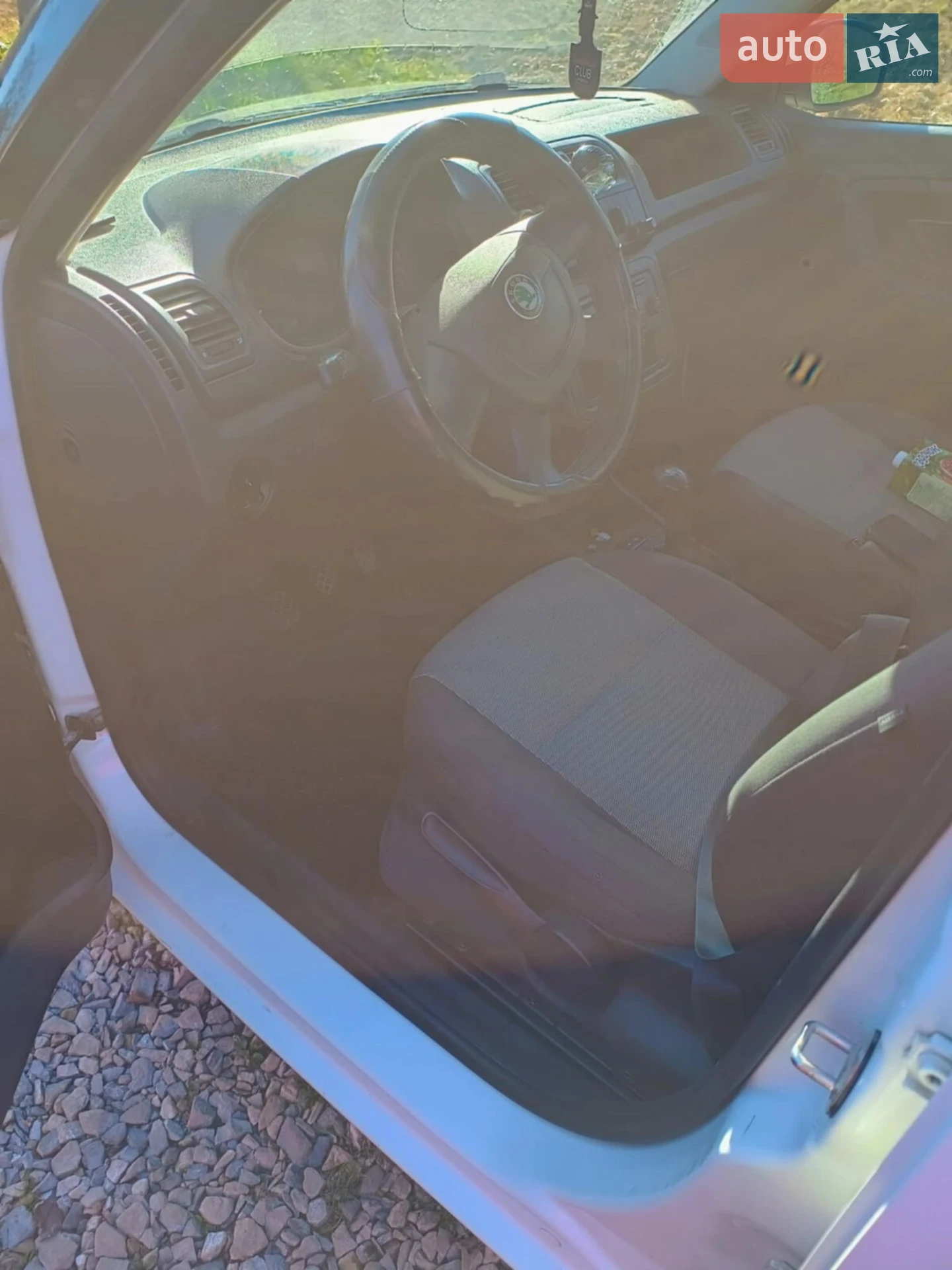 2011 Skoda Fabia - мініатюра 18