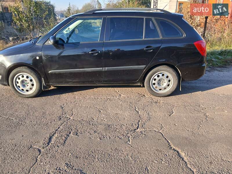 Універсал Skoda Fabia 2010 в Олевську фото 3 Універсал Skoda Fabia 2010 в Олевську