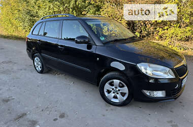 Універсал Skoda Fabia 2010 в Тернополі