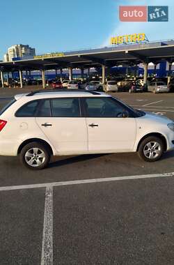 Skoda Fabia 2011 Skoda Fabia 2011
