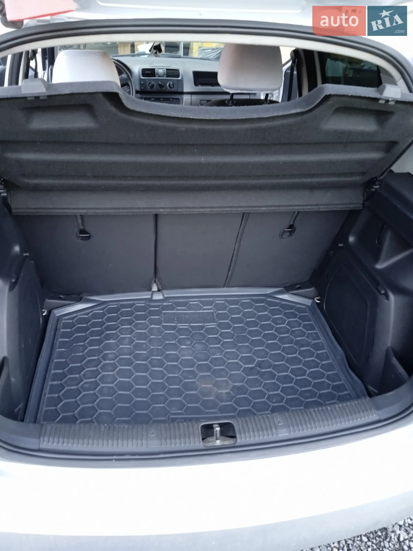2011 Skoda Fabia - мініатюра 5