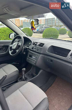 Хэтчбек Skoda Fabia 2010 в 