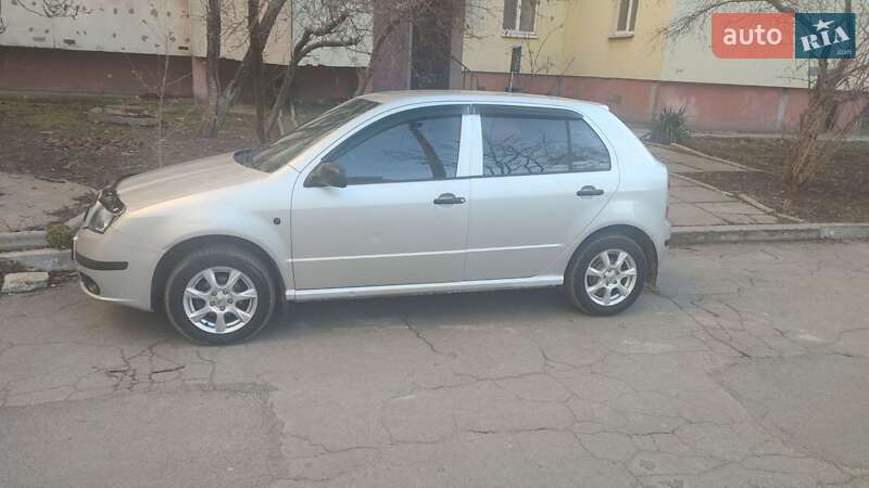 Хетчбек Skoda Fabia 2005 в Миколаєві