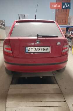 Хэтчбек Skoda Fabia 2006 в 